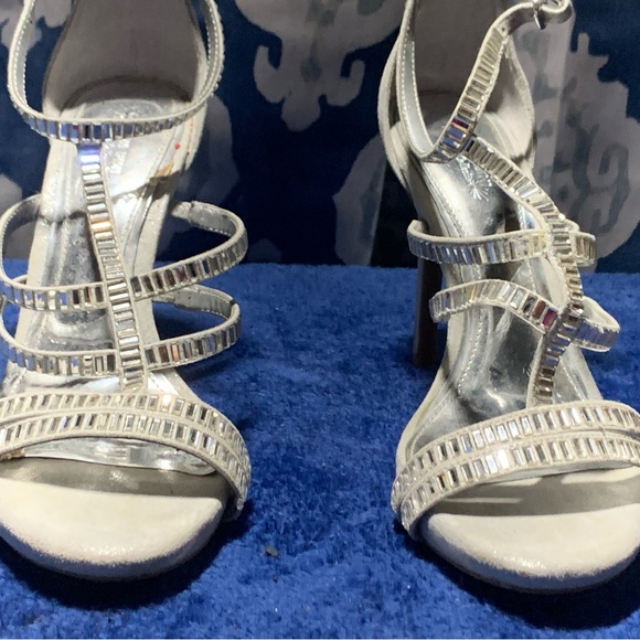 Gianni Bini Heels - Picture 12 of 13